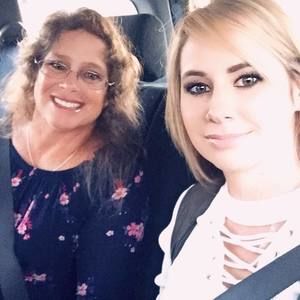 Meet your Posher, Janessa